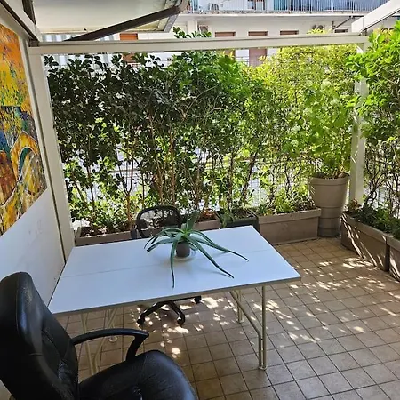 Two Bedrooms Design In The Heart Of Apartman Padova